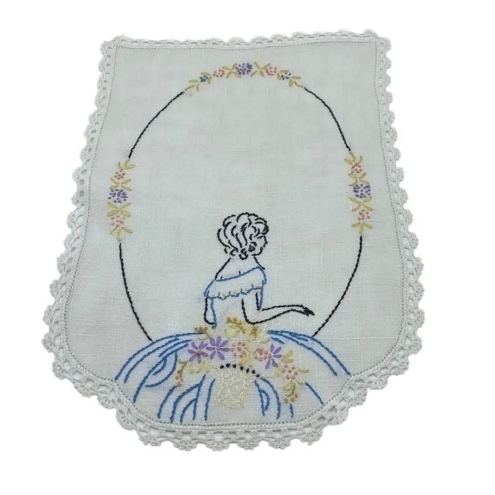 Vintage End Table Topper Scarf Embroidered